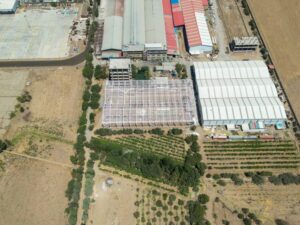 Mojdeh vasl shiraz industrial Group Project location: Abyek, Qazvin Project tonnage: 210 tons Type of structure: shed 30 days of construction 25 days of installation