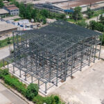 پروژه بهداشت کار، جلوهای است از اعتماد کارفرمایان به توان مهندسی لاهیج سوله و نشانهای از استمرار مسیر ۴ دهه تجربه در طراحی و تولید سازههای سنگین صنعتی در اقصی نقاط کشور. اجرای موفق این پروژه بار دیگر ثابت کرد که دقت مهندسی و کیفیت ساخت، سنگبنای اصلی هر سازه پایدار است.