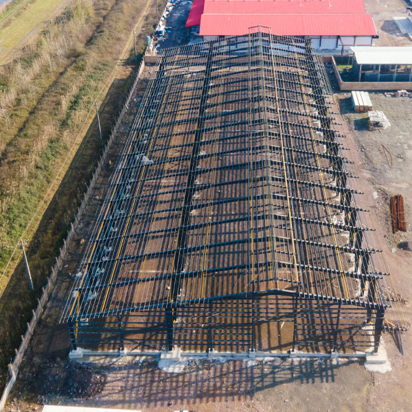 پروژه پپسی با وزن سازه ۴۰۰ تن، در شهر صنعتی سپیدرود واقع در رشت، استان گیلان، توسط مجموعه «لاهیج سوله» طراحی، ساخته، حمل و نصب شده است.