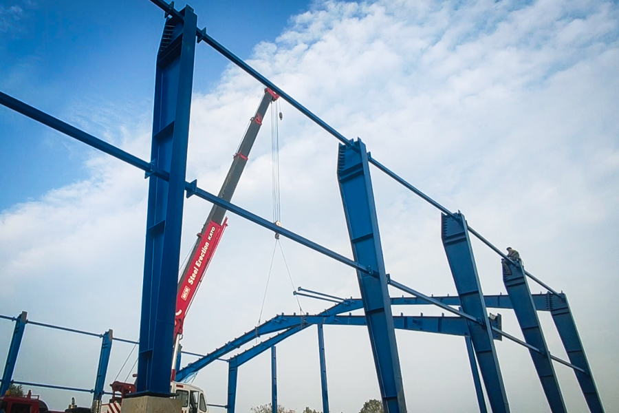 پروژه پارسگرما در استان گیلان، انزلی – کپوچال – شهرک صنعتی خمیران اجرا شده و کلیه عملیات ساخت و نصب آن با استفاده از تجهیزات بهروز، نیروی متخصص و کنترل کیفی مستمر توسط واحدهای فنی و اجرایی شرکت لاهیجسوله انجام پذیرفته است.